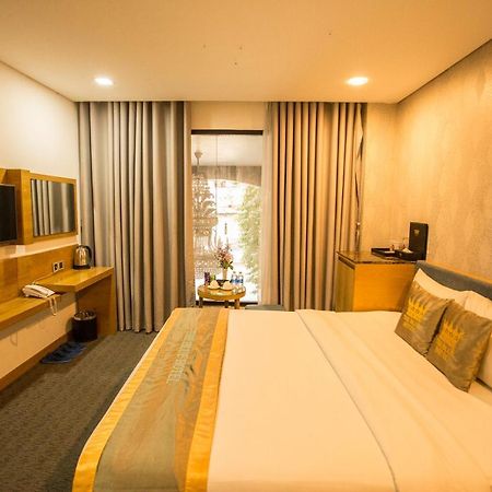 The Blue Airport Hotel Ho Chi Minh-stad Buitenkant foto